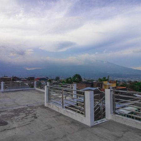 Villa El Nino 5 Bedroom Dengan Rooftop Mountain View Бату Экстерьер фото