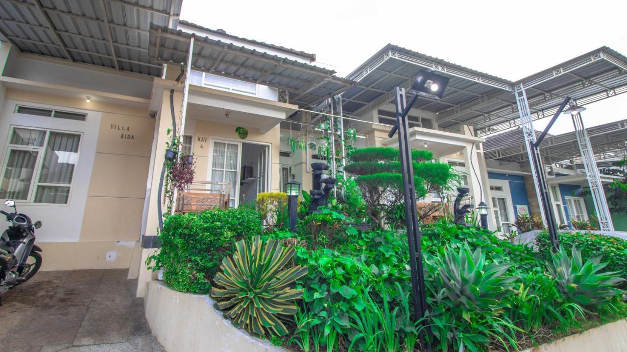Villa El Nino 5 Bedroom Dengan Rooftop Mountain View Бату Экстерьер фото