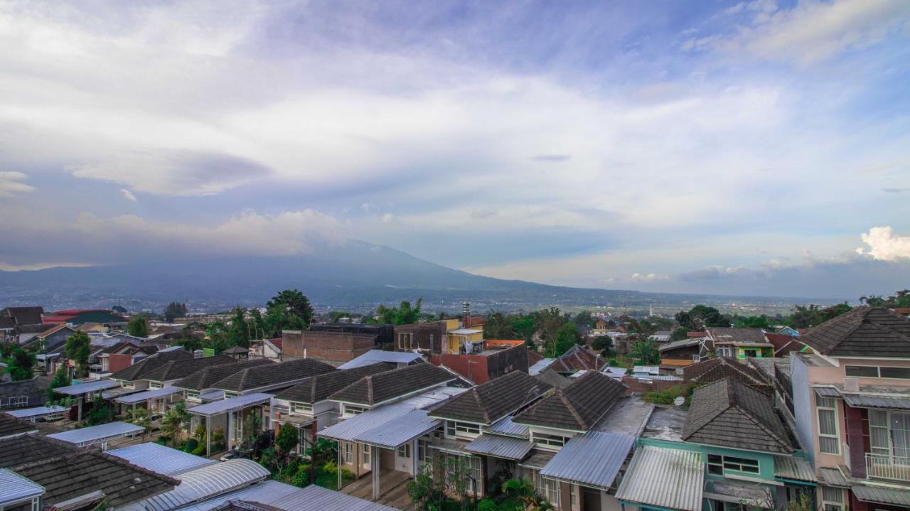 Villa El Nino 5 Bedroom Dengan Rooftop Mountain View Бату Экстерьер фото